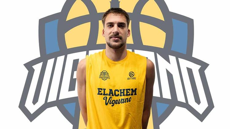 Nemanja Gajic in maglia Vigevano 1955